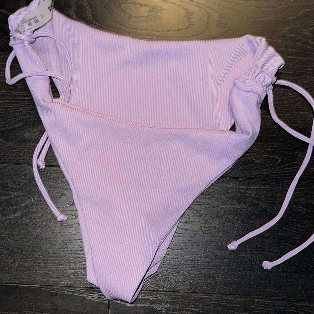 ✨HOST PICK✨Lavender One-Shoulder Bikini Set - Picture 7 of 8